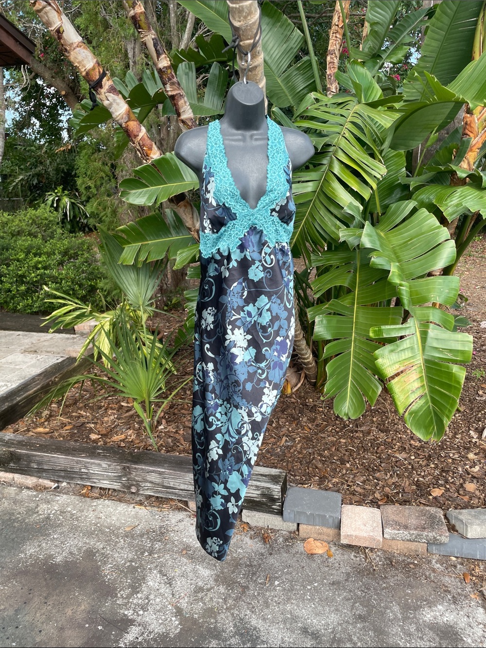 lace trim, floral slip dress